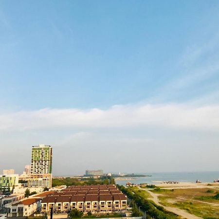 Atlantis Apple Home Melaka Townarea Exterior foto